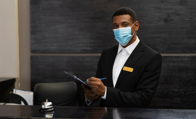 $100K+ Hotel Jobs in Canada